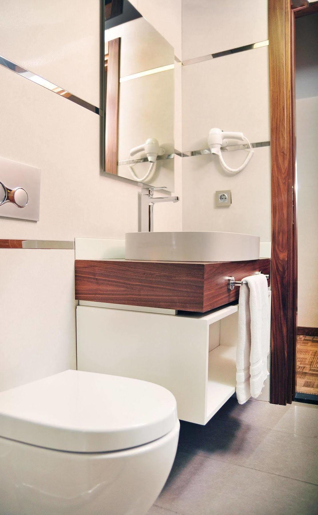 Avin Hotel Izmir Eksteriør billede